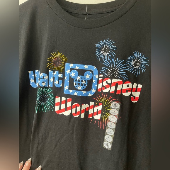 NWT Unisex Disney Black Americana Patriotic Fireworks Graphic Tee - Picture 2 of 4